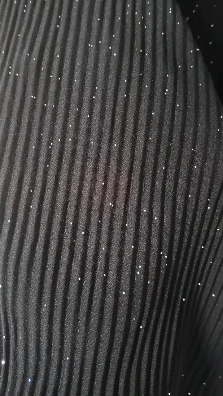 Pantalones negros plisados con brillo - 2