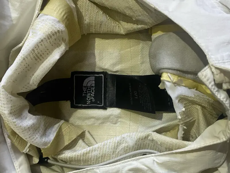 Chaqueta impermeable blanca The North Face HyVent - 4