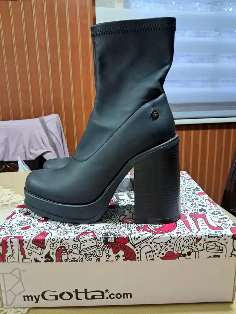 Bontín negro mujer - 1