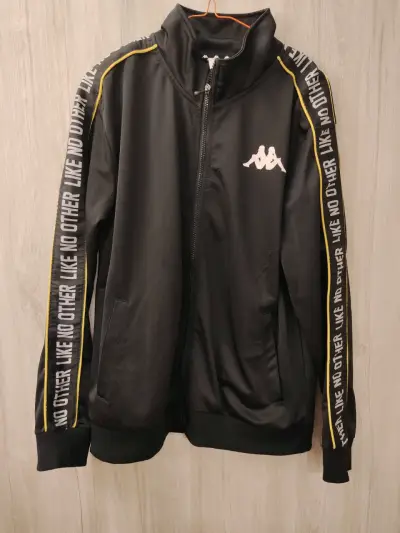 Chaqueta deportiva negra Kappa talla M - miniatura 2