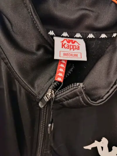 Chaqueta deportiva negra Kappa talla M - miniatura 3