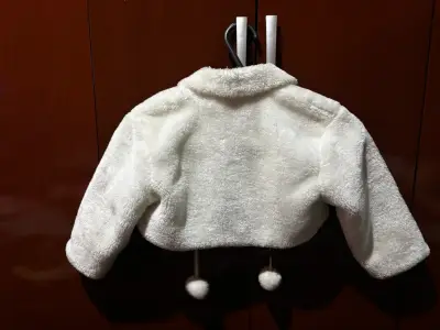 Bolero de Peluche Blanco para Niña - miniatura 2