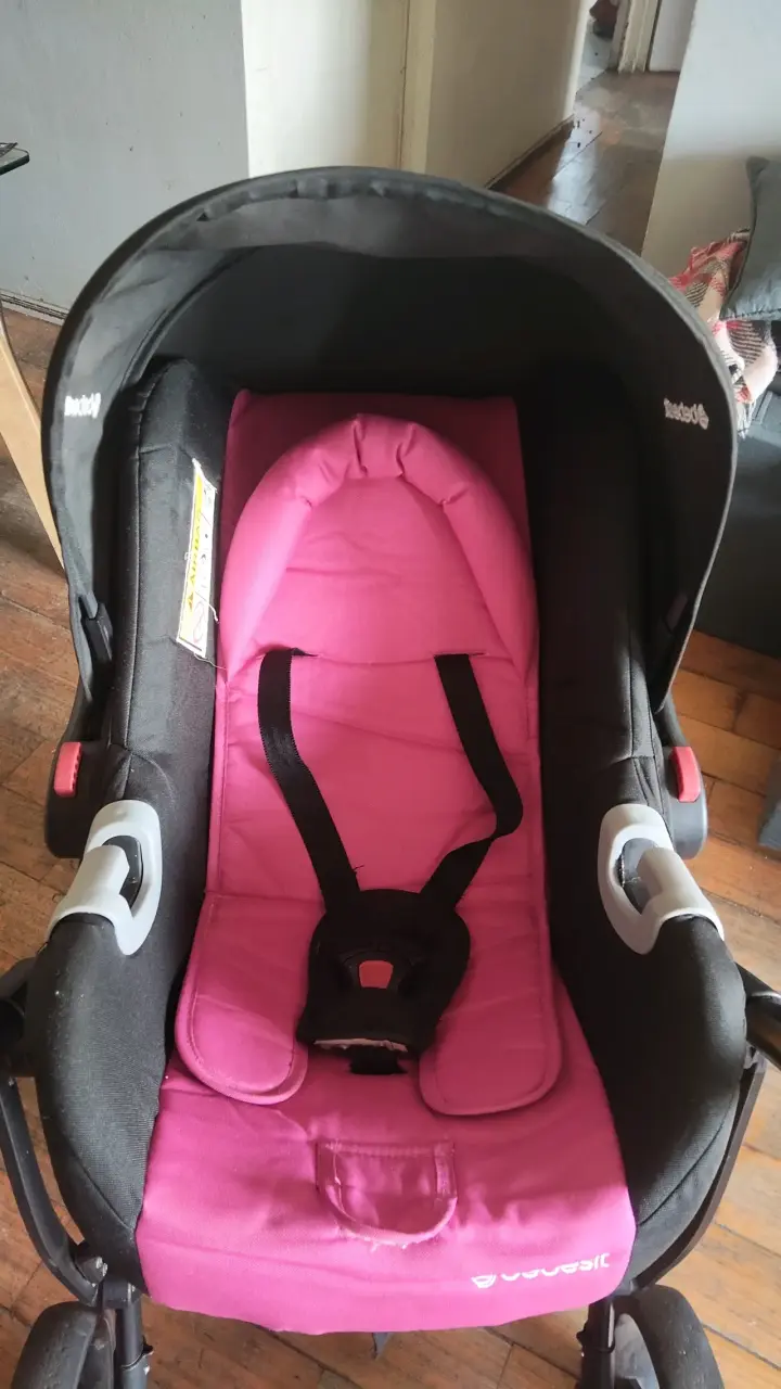 Coche de bebé Bebesit con silla de auto - 2