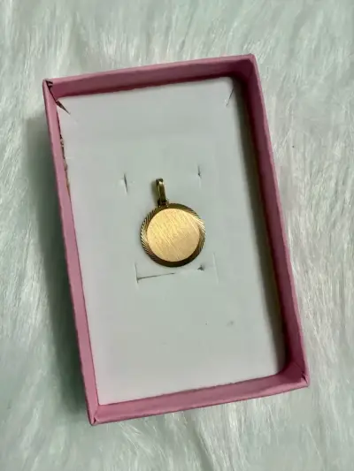 Colgante de oro 18k - miniatura 1
