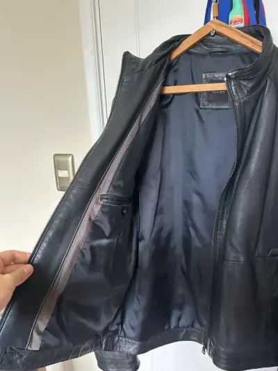 Chaqueta de cuero negra para hombre Hugo Boss - miniatura 3
