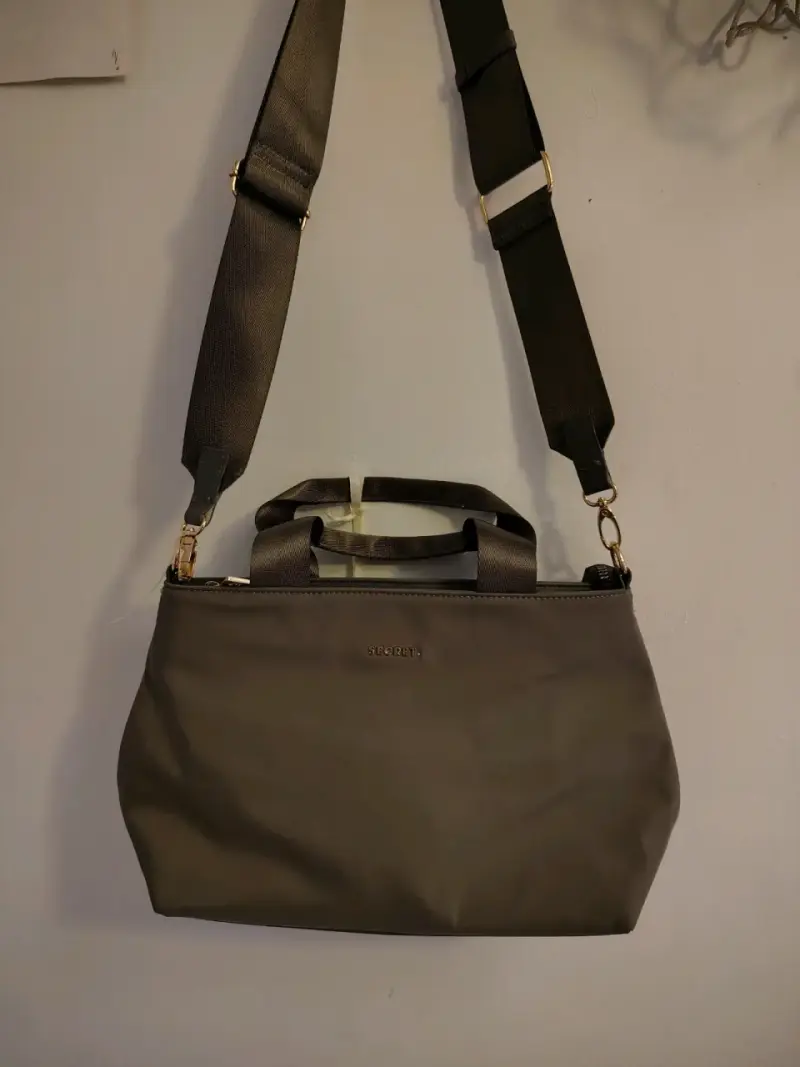 Bolso de hombro Secret gris con correa ajustable - 1