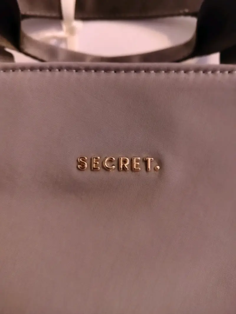 Bolso de hombro Secret gris con correa ajustable - 2