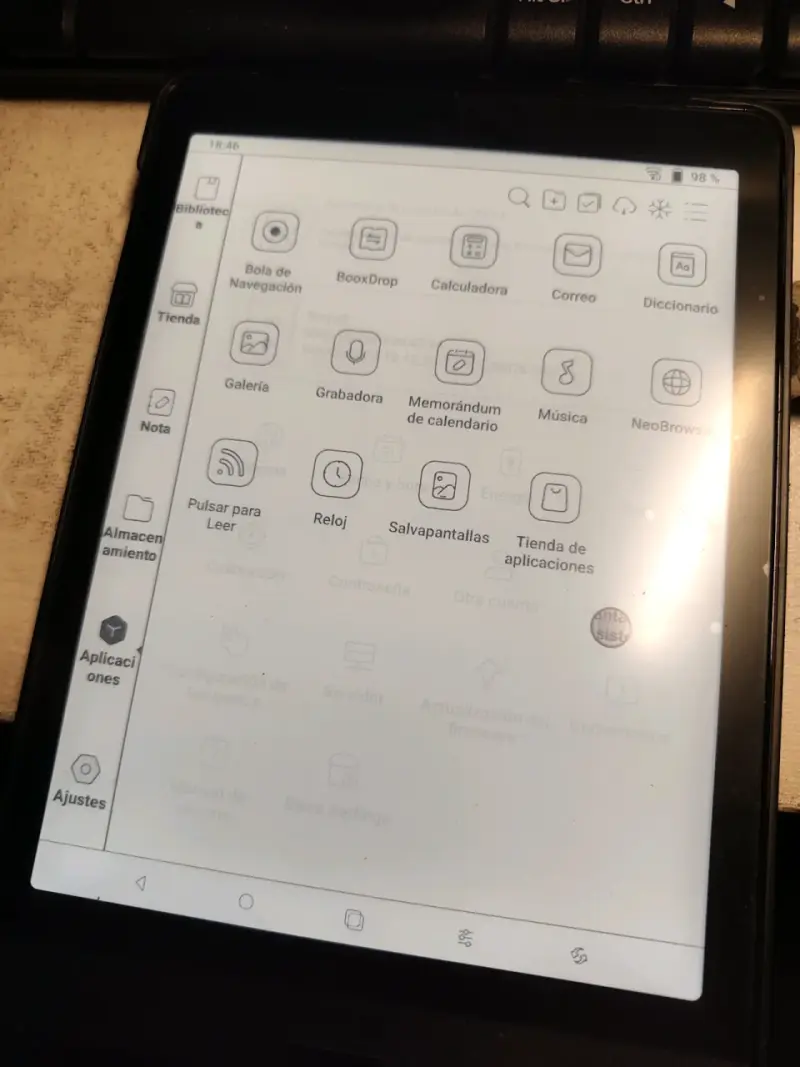 Tablet Onyx Boox Nova3 con pantalla táctil - 2