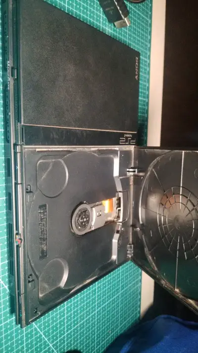 Consola Sony PlayStation 2 Slim con accesorios - miniatura 4