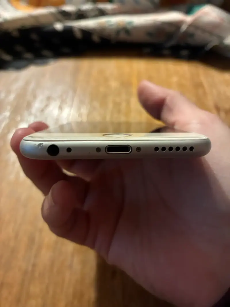 iPhone 6s 16GB en buen estado - 4