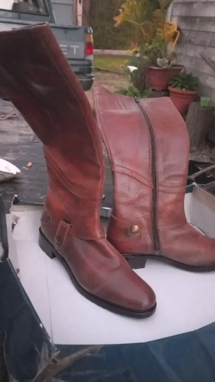 Botas de cuero marrón con cierre lateral - 1