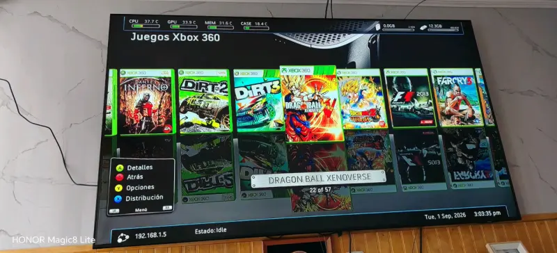 Consola Xbox 360 con dos controles y juegos - 5