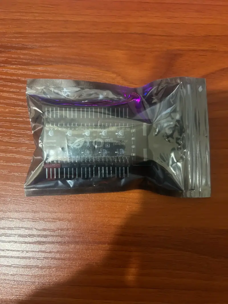 Hub de ventiladores ASUS ROG para PC - 4