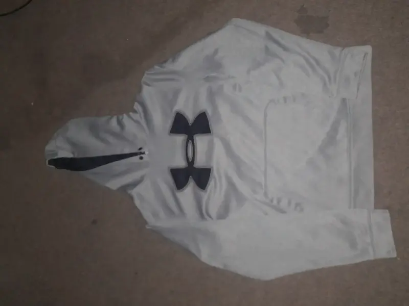 Polerón gris con capucha Under Armour - 1