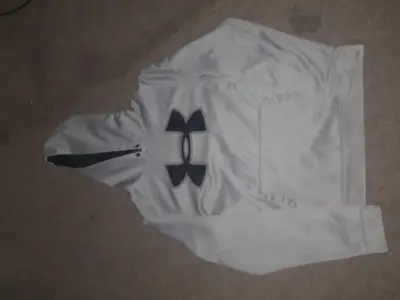Polerón gris con capucha Under Armour - miniatura 1