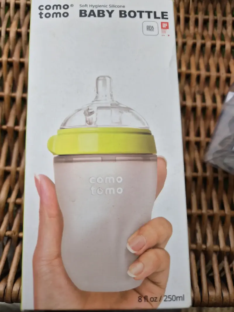 Mamadera Comotomo de Silicona 250ml con Tetinas de Repuesto - 3