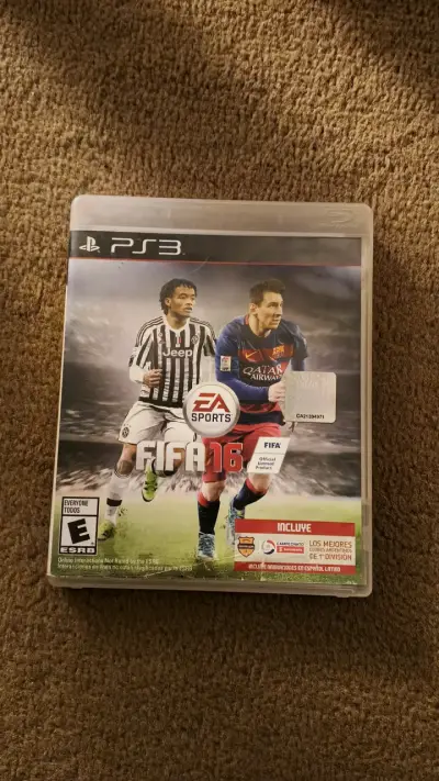 Juego FIFA 16 para PS3 en buen estado - miniatura 1