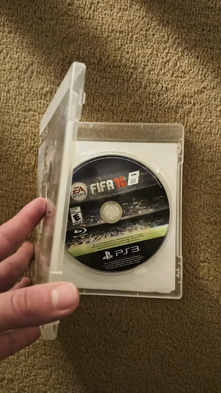 Juego FIFA 16 para PS3 en buen estado - 2