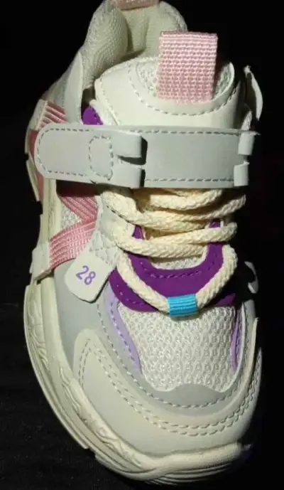 Zapatillas deportivas infantiles coloridas talla 28 - miniatura 1