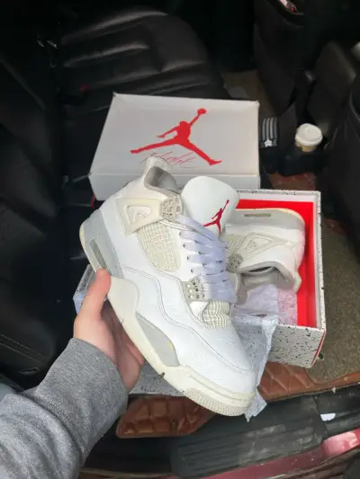 Zapatillas deportivas blancas Air Jordan Retro 4 - miniatura 1