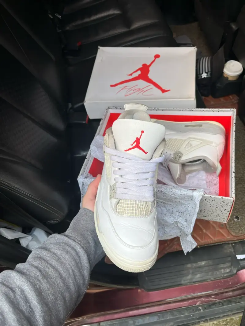 Zapatillas deportivas blancas Air Jordan Retro 4 - 3