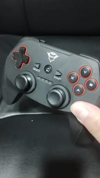 Control inalámbrico para videojuegos Trust GXT - miniatura 4