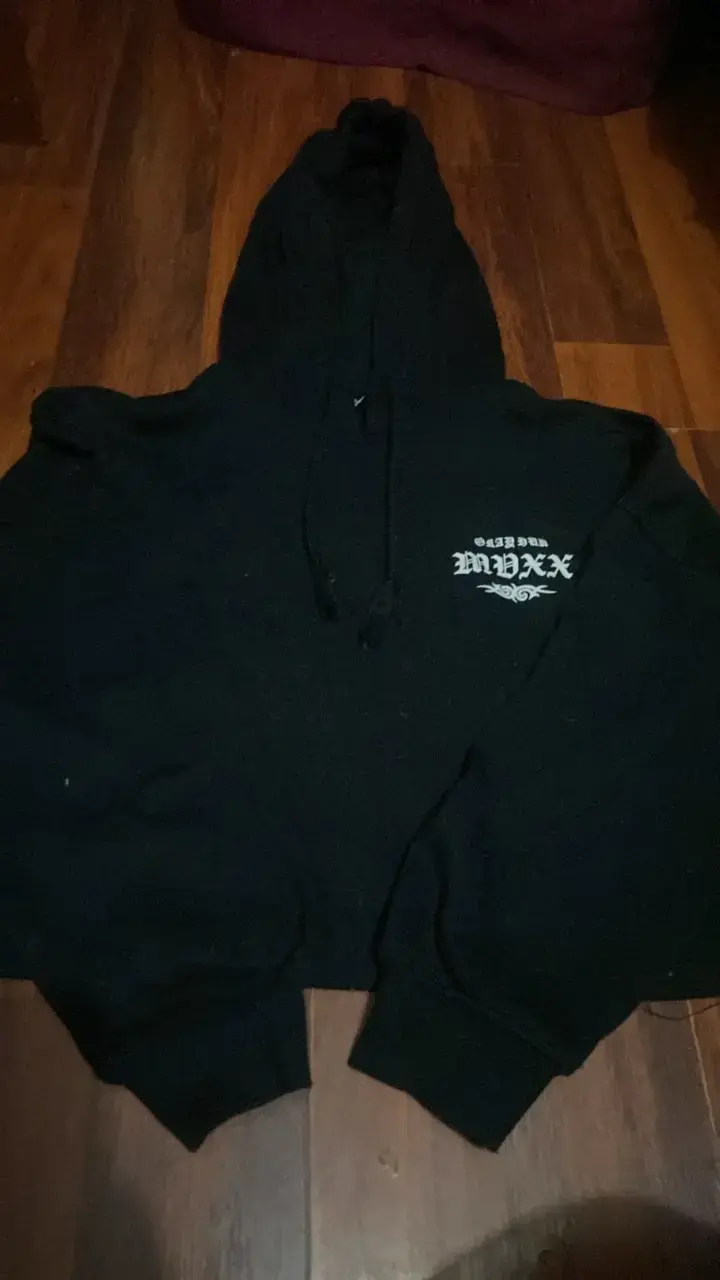 Chaquetas, Polerones Y buso - 4