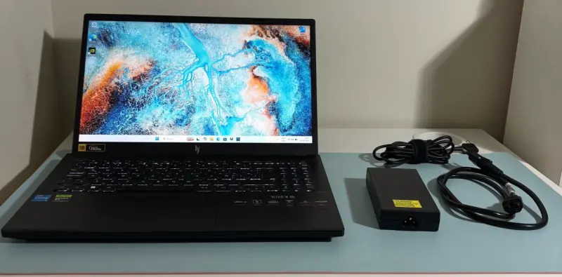 Acer Nitro V15 - 4