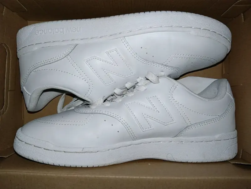 Zapatillas blancas New Balance clásicas - 3