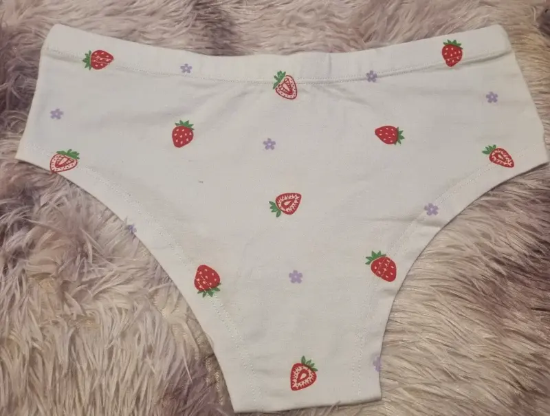 Calzón estampado de fresas Midoly talla L - 2