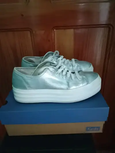 Zapatillas plateadas Keds - miniatura 1