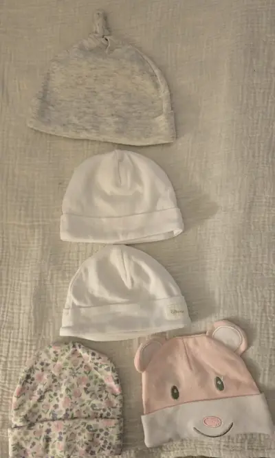 Gorros y zapatitos - miniatura 3