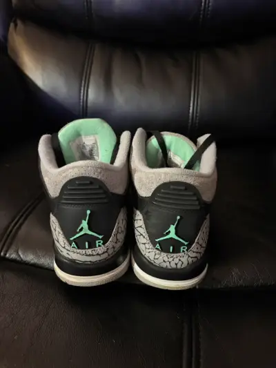 Zapatillas Nike Air Jordan 3 Retro Negro Verde - miniatura 3