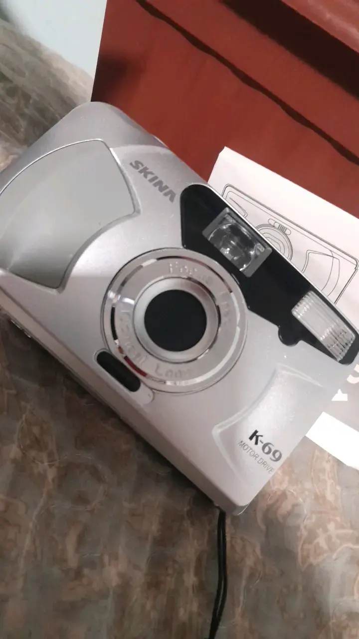 Cámara Automática Skina K-69 con Estuche - 3