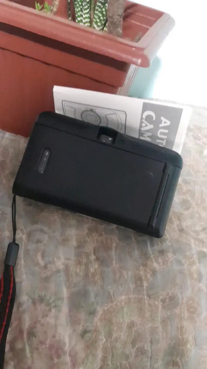 Cámara Automática Skina K-69 con Estuche - 4