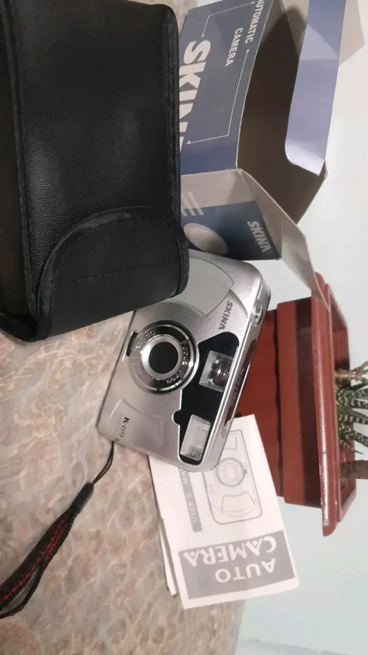 Cámara Automática Skina K-69 con Estuche - 6