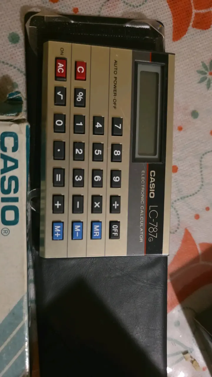 Calculadora Casio LC-787 con funda - 4