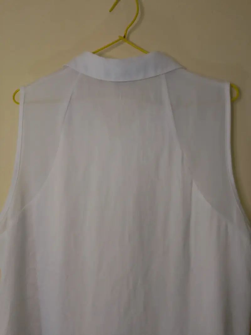 Blusa sin mangas blanca talla 46 - 4
