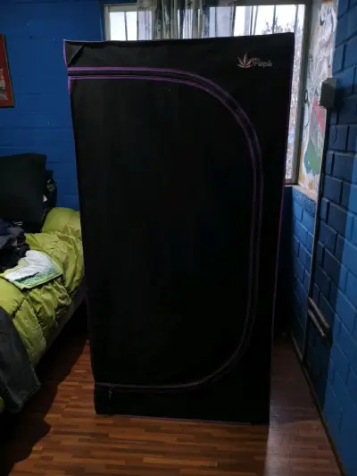 Carpa de Cultivo Interior con Luz LED - miniatura 2