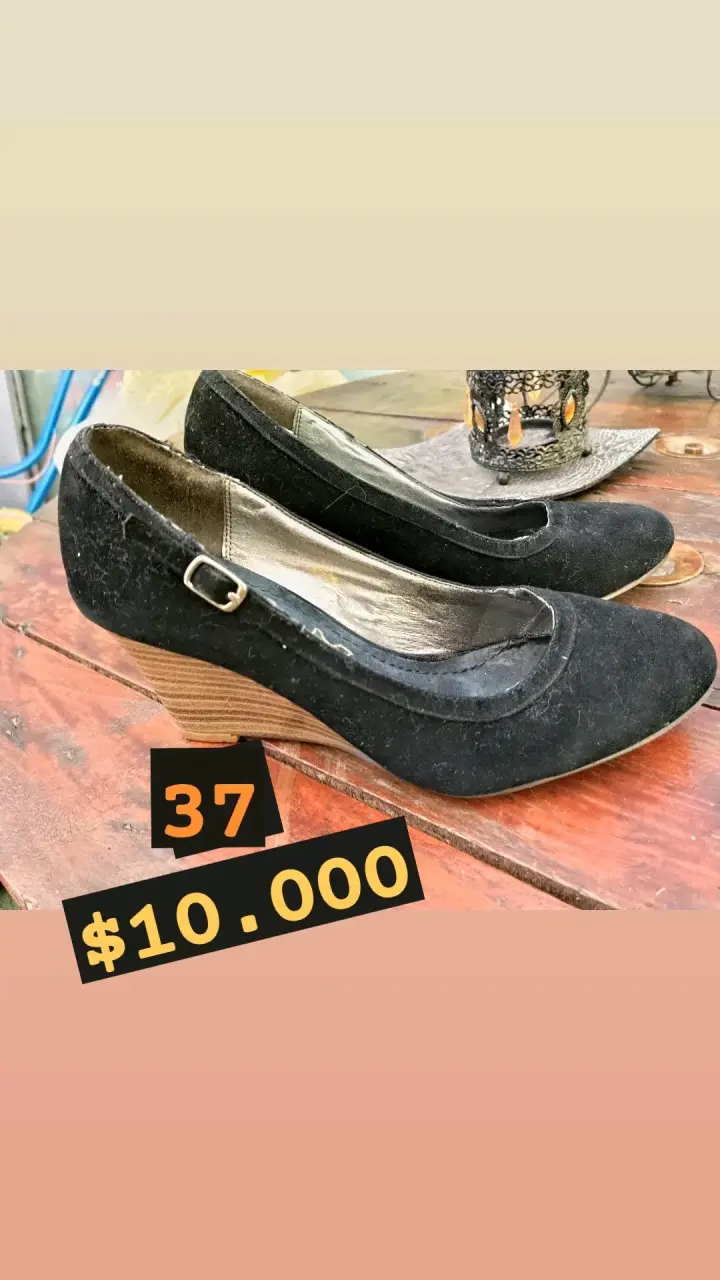 Zapatos de tacón negro talla 37 en buen estado - 1