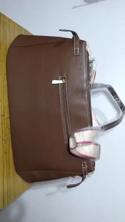 Bolso de mano marrón con correas ajustables - miniatura 2