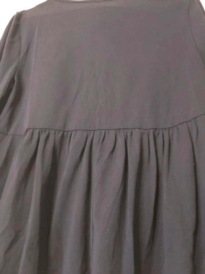 Blusa negra con encaje para mujer - 4