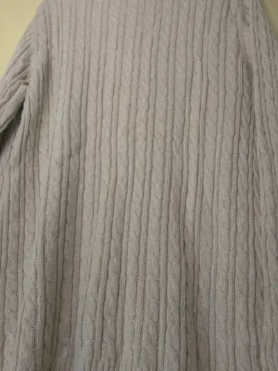 Suéter de lana beige para mujer - miniatura 4