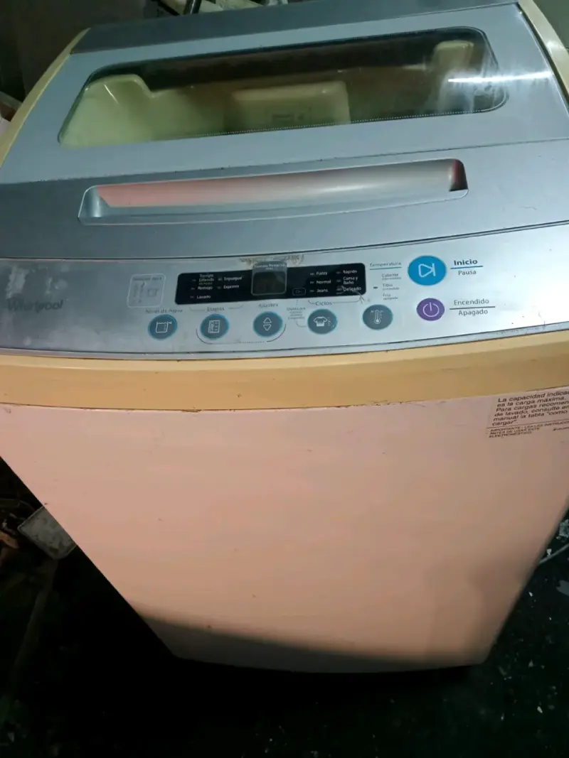 Lavadora Whirlpool automática en buen estado - 2