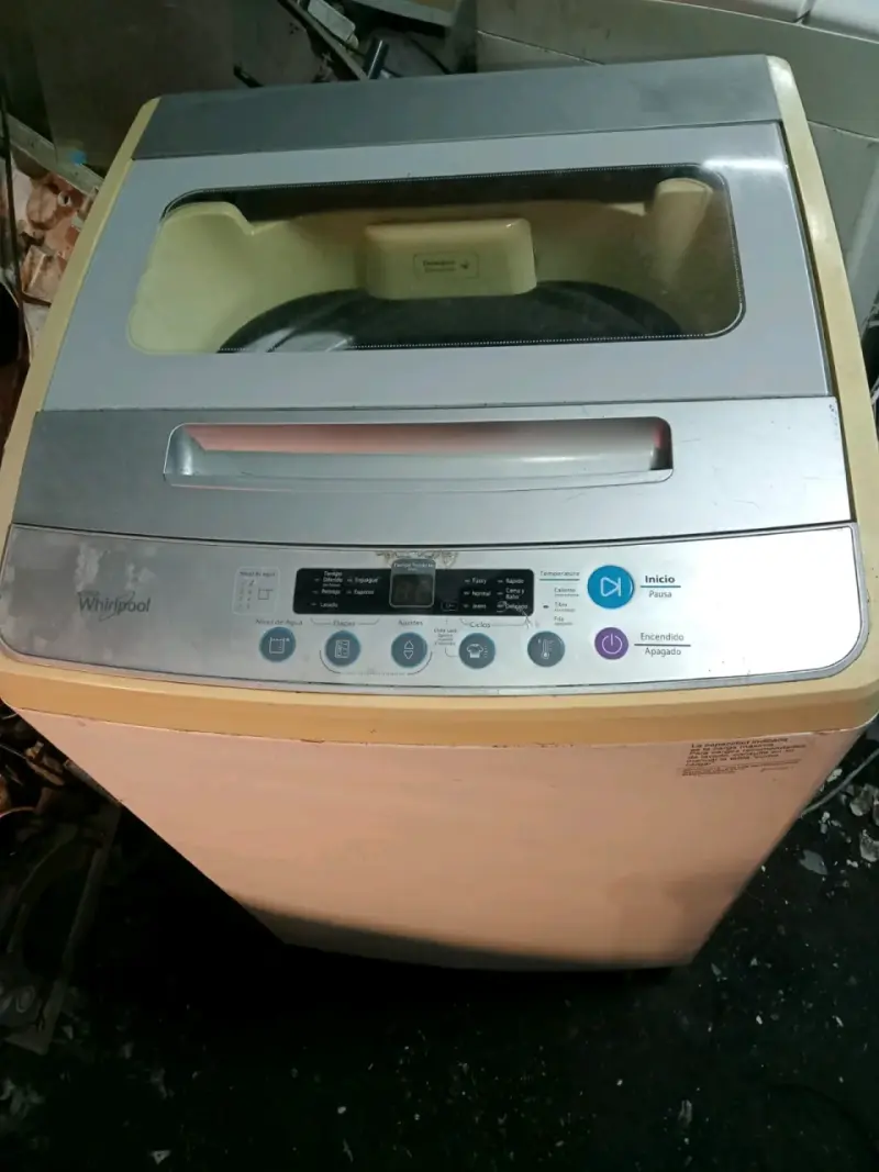 Lavadora Whirlpool automática en buen estado - 4