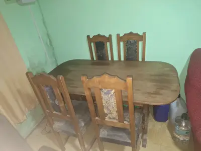 Juego de comedor de madera con sillas - miniatura 2