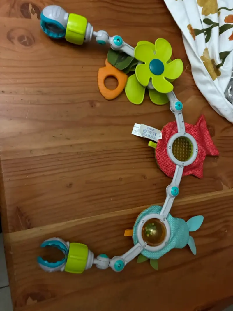 Juguete de actividad para coche de bebé con flores y animales - 1