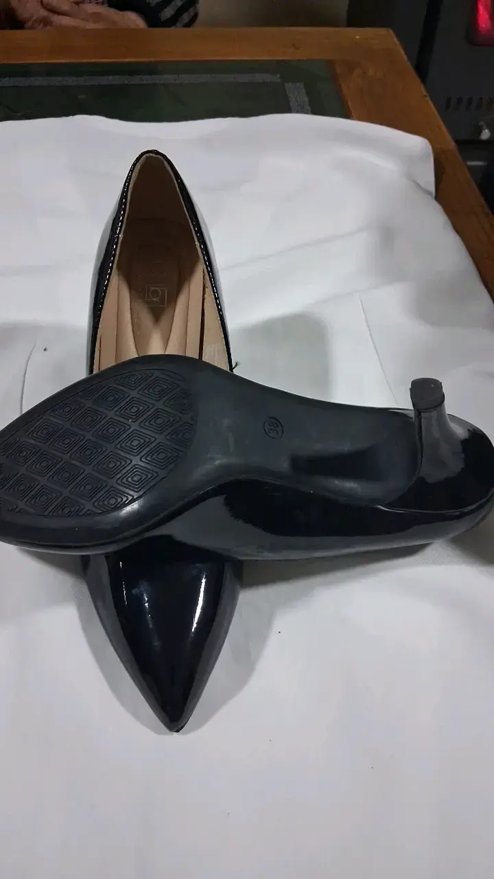 Zapatos de tacón negros elegantes para mujer - 4
