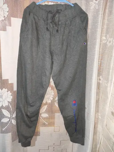 Pantalones deportivos grises Champion para hombre - miniatura 1