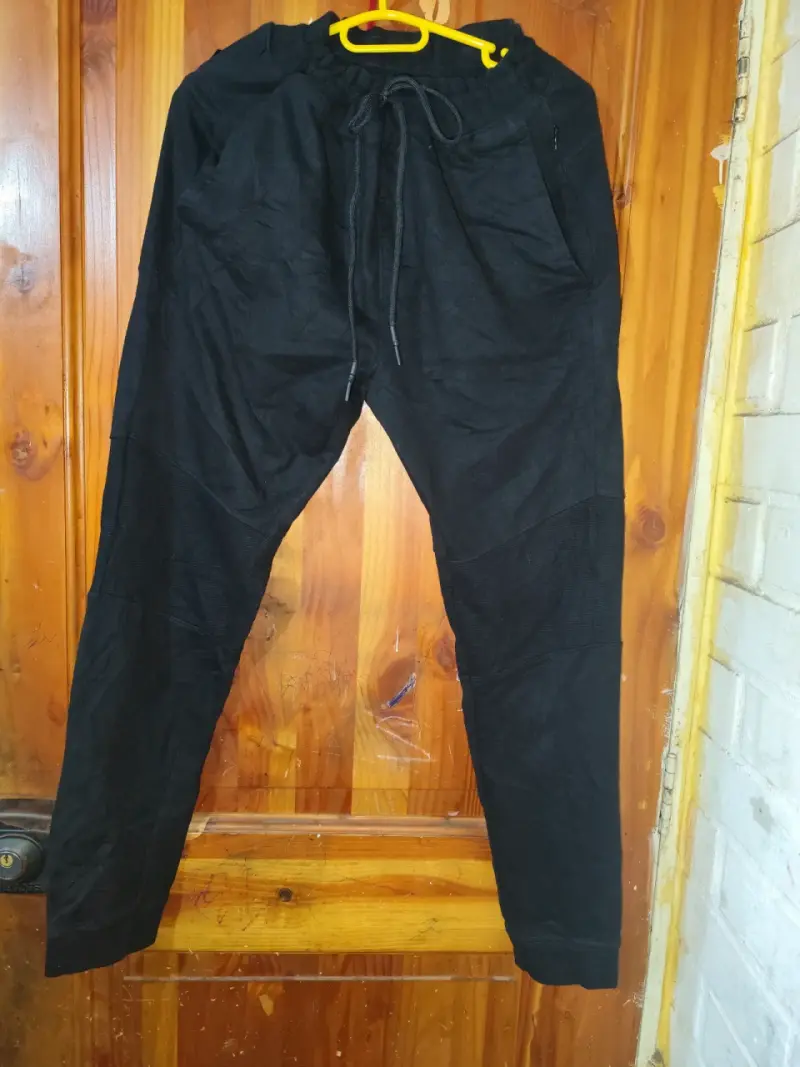 Pantalones deportivos negros Team Spirit talla M - 1